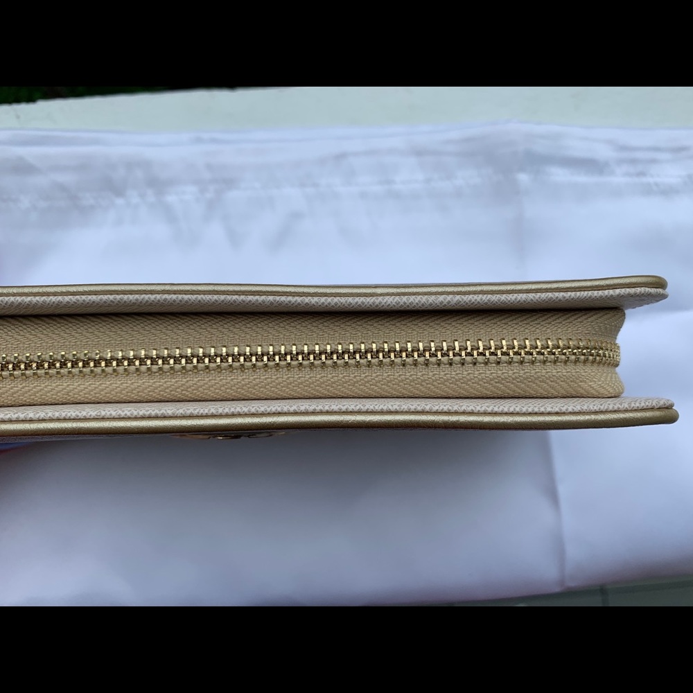 MB wallet - Picture 2 of 4